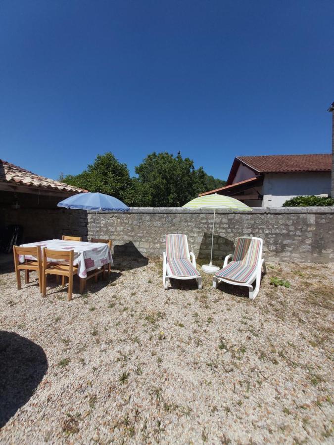 Appartements Danciu Jonzac Esterno foto