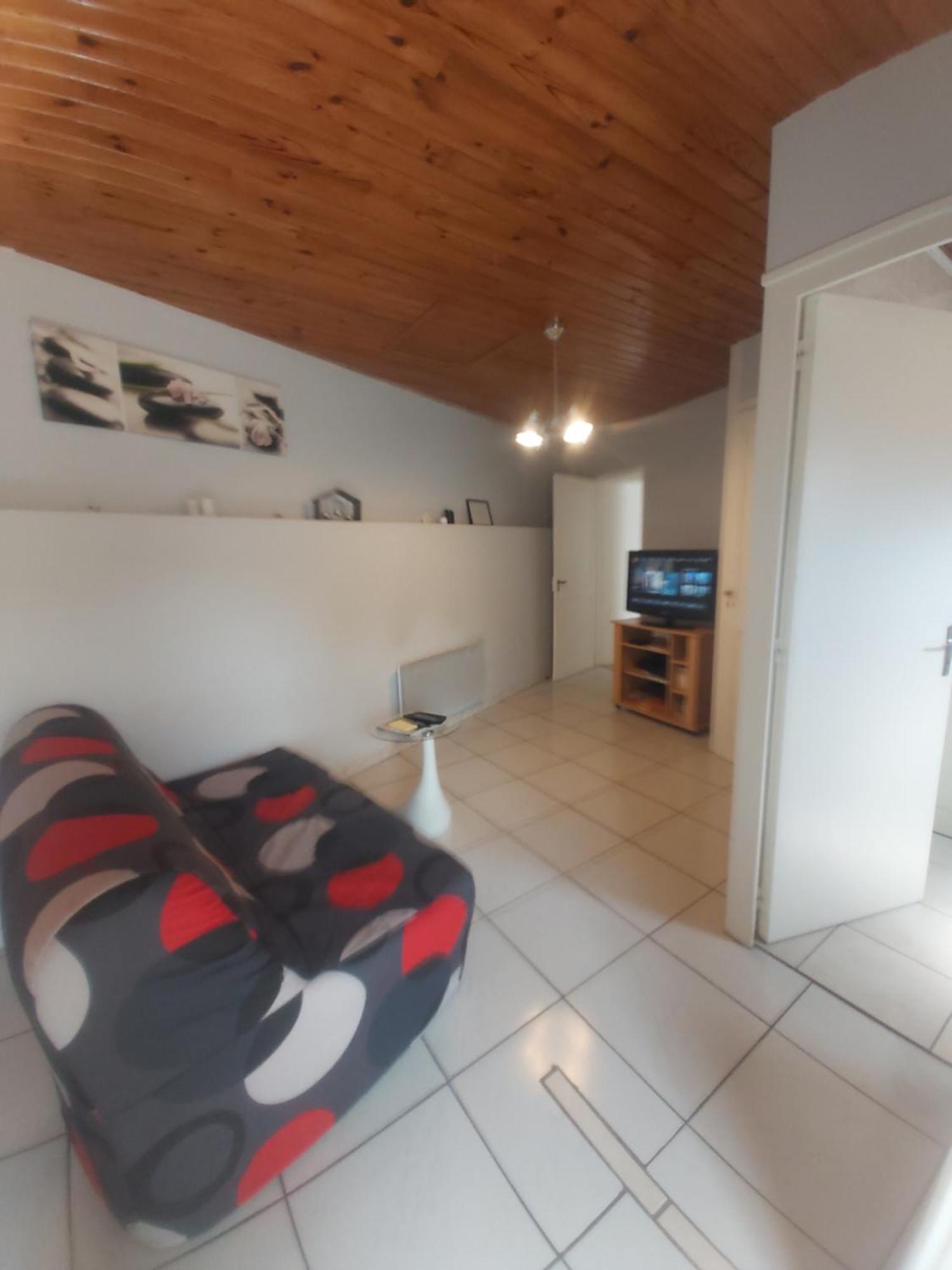 Appartements Danciu Jonzac Esterno foto